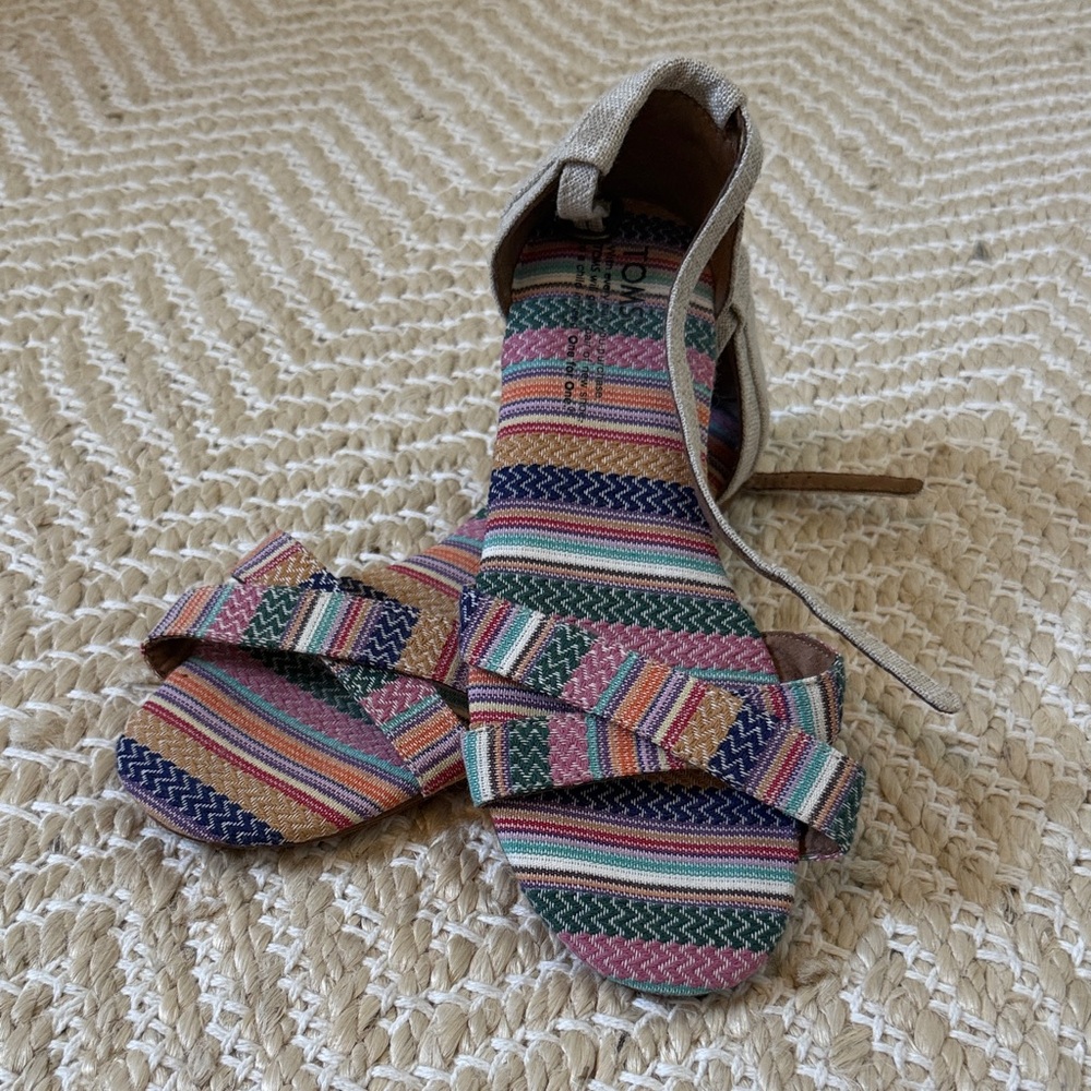 Toms Multicolor Striped Women's Sandals